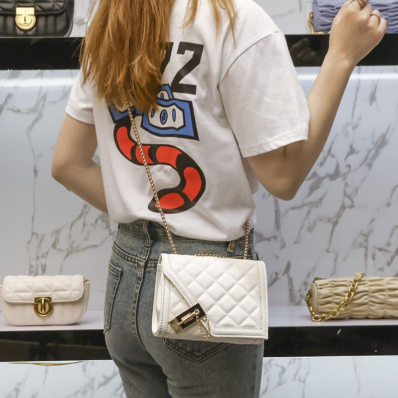 Maison Rhombus Chain Shoulder Bag