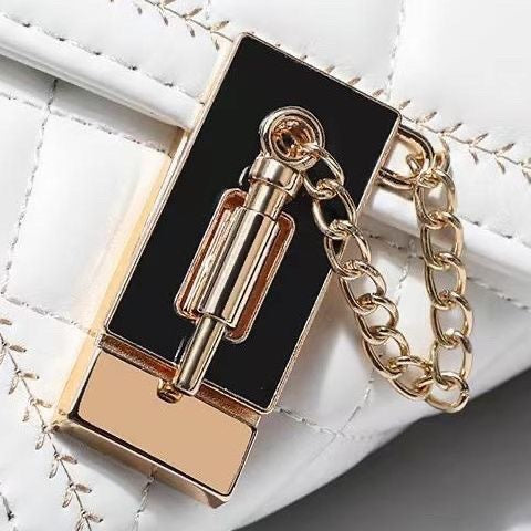 Maison Rhombus Chain Shoulder Bag